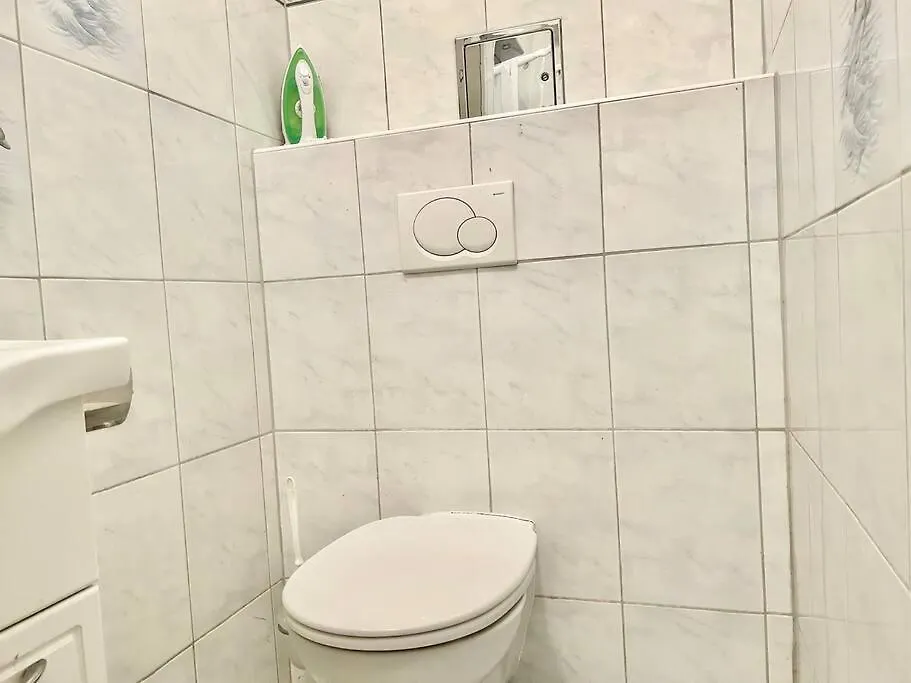 Free Parking & Netflix Apartment Bécs